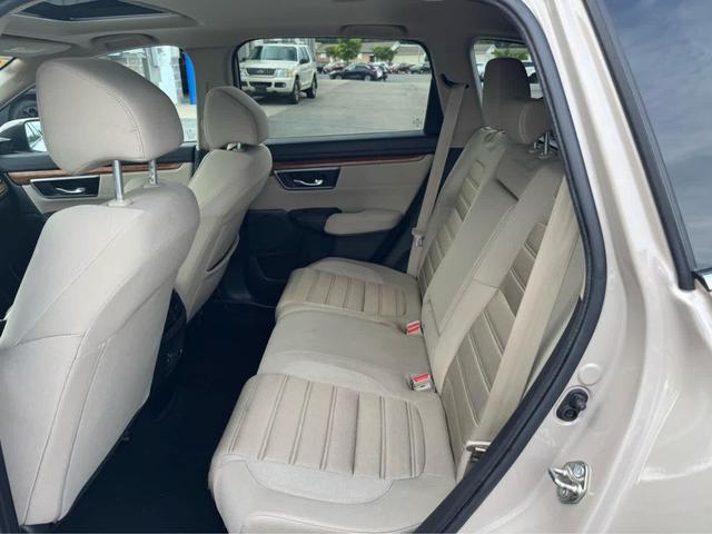Photo of 2017 Sandstorm Metallic Honda CR-V
