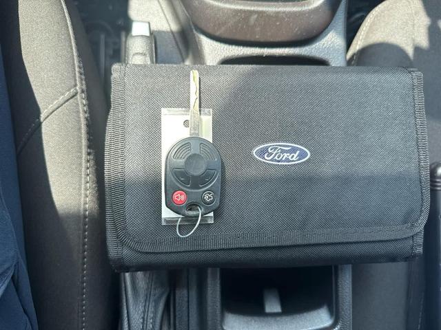 Photo of 2018 Shadow Black Ford Focus