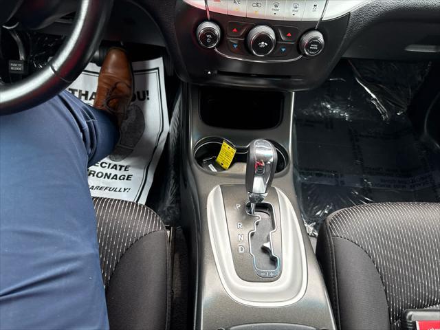 Photo of 2014 Copperhead Pearlcoat Dodge Journey