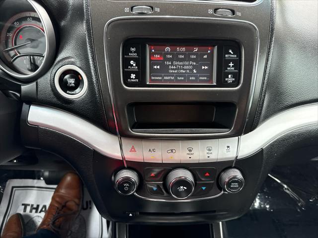 Photo of 2014 Copperhead Pearlcoat Dodge Journey