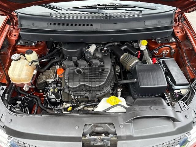 Photo of 2014 Copperhead Pearlcoat Dodge Journey