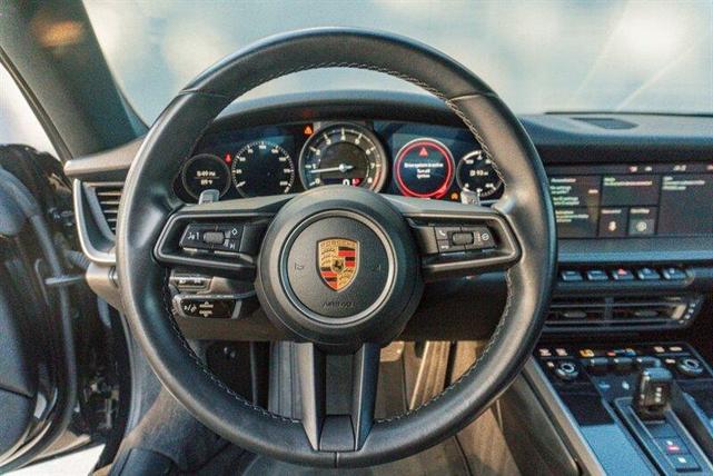 Photo of 2021 Black Porsche 911