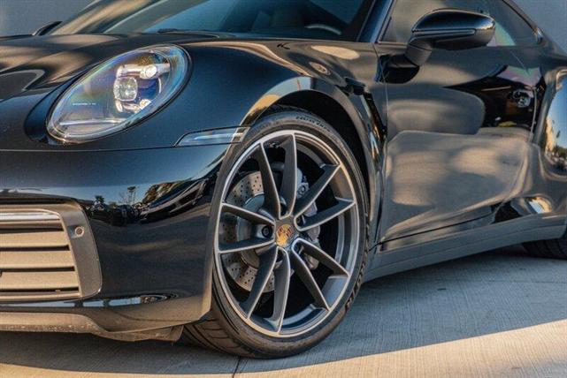 Photo of 2021 Black Porsche 911