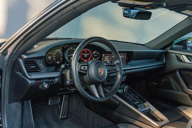 Photo of 2021 Black Porsche 911