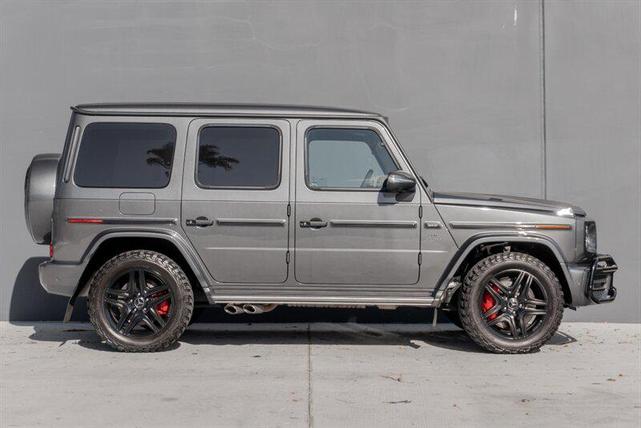 Photo of 2022 Gray Mercedes-Benz AMG G 63