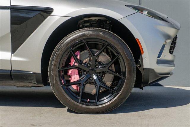 Photo of 2021 Gray Aston Martin DBX