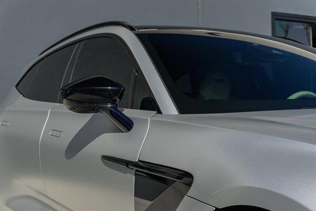 Photo of 2021 Gray Aston Martin DBX