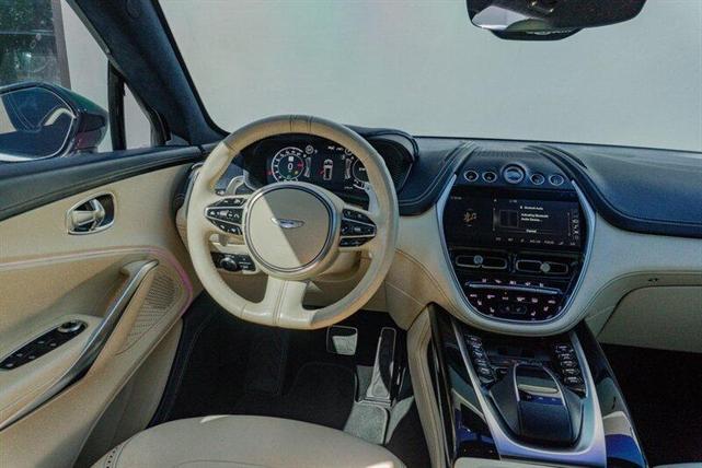 Photo of 2021 Gray Aston Martin DBX