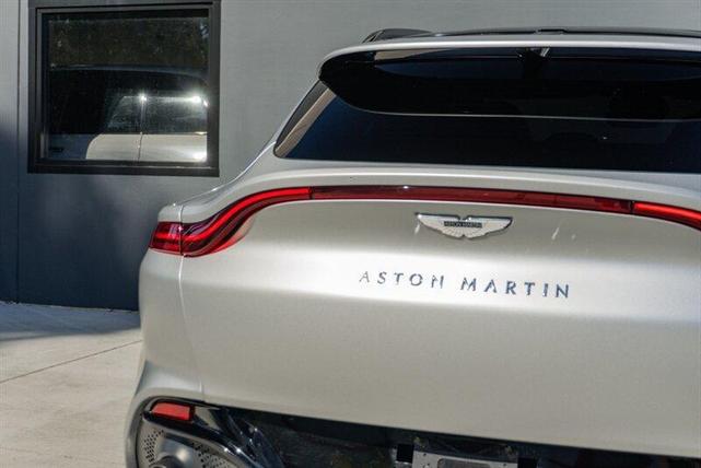 Photo of 2021 Gray Aston Martin DBX