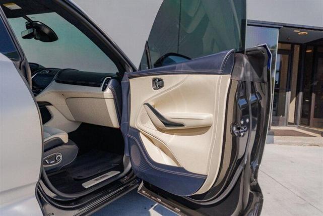 Photo of 2021 Gray Aston Martin DBX
