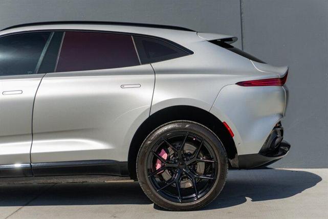Photo of 2021 Gray Aston Martin DBX