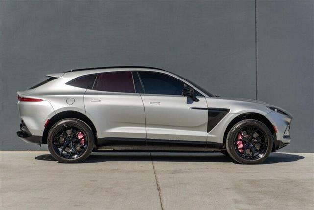 Photo of 2021 Gray Aston Martin DBX