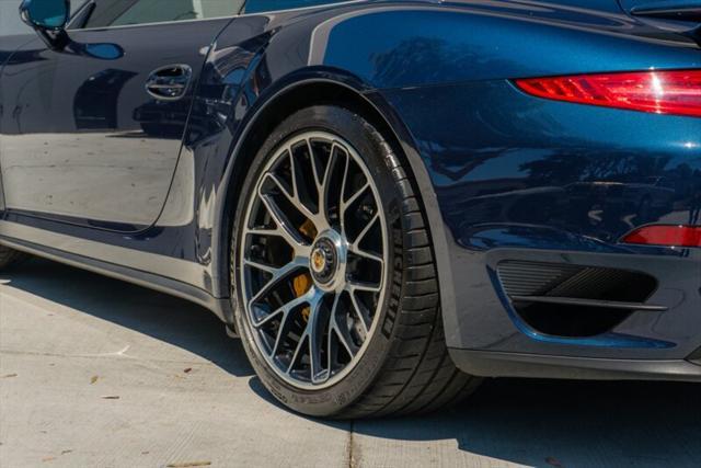 Photo of 2014 Sapphire Blue Metallic Porsche 911
