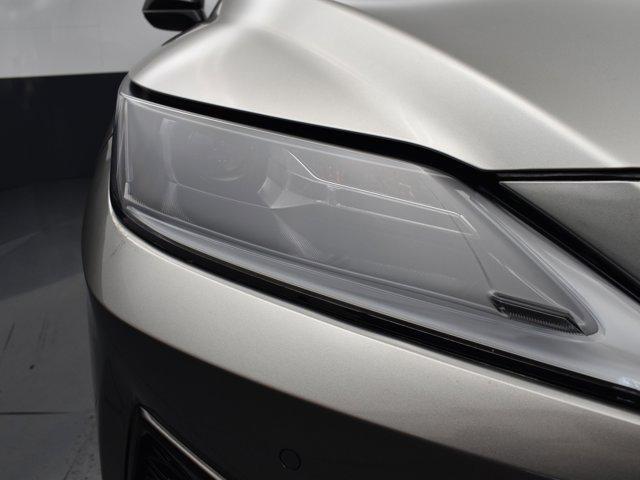 Photo of 2021 Atomic Silver Lexus RX 350