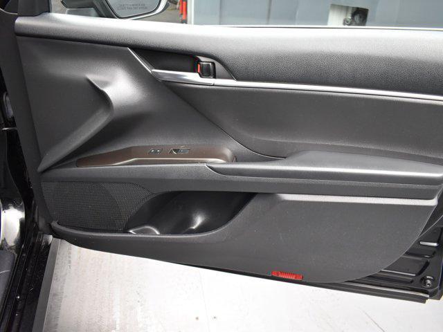 Photo of 2021 Midnight Black Metallic Toyota Camry