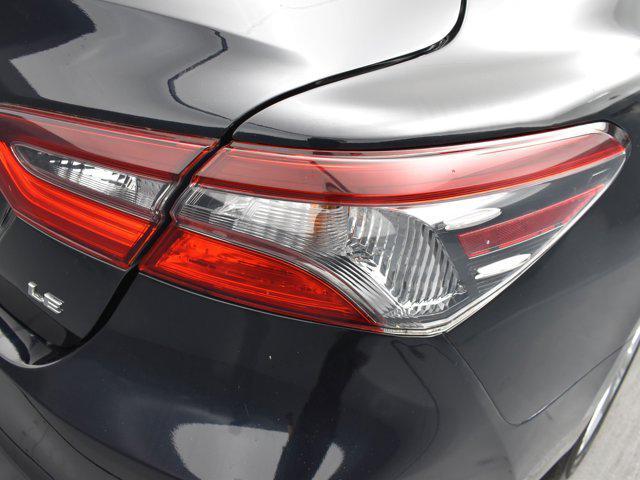 Photo of 2021 Midnight Black Metallic Toyota Camry