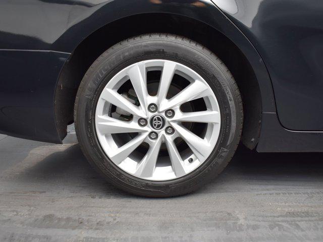 Photo of 2021 Midnight Black Metallic Toyota Camry