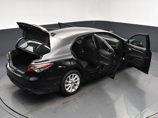 Photo of 2021 Midnight Black Metallic Toyota Camry