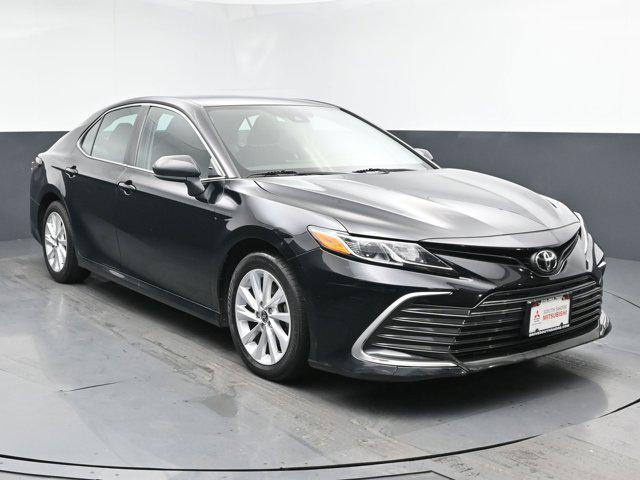 Photo of 2021 Midnight Black Metallic Toyota Camry