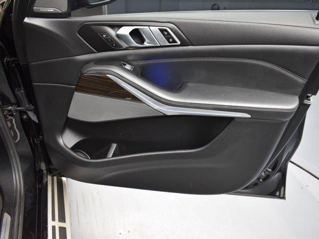 Photo of 2023 Black BMW X7
