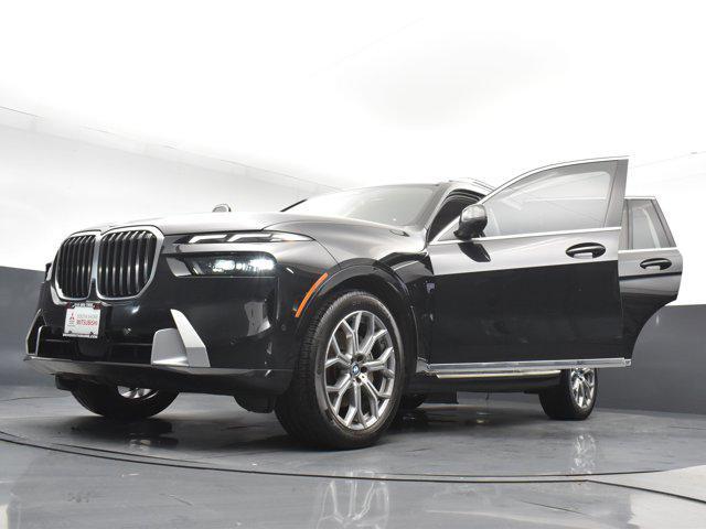 Photo of 2023 Black BMW X7
