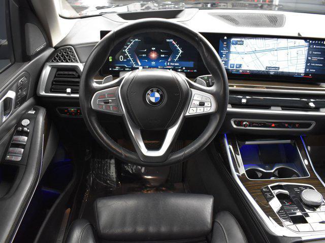 Photo of 2023 Black BMW X7