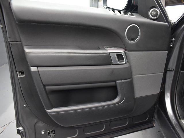 Photo of 2019 Gray Land Rover Range Rover Sport