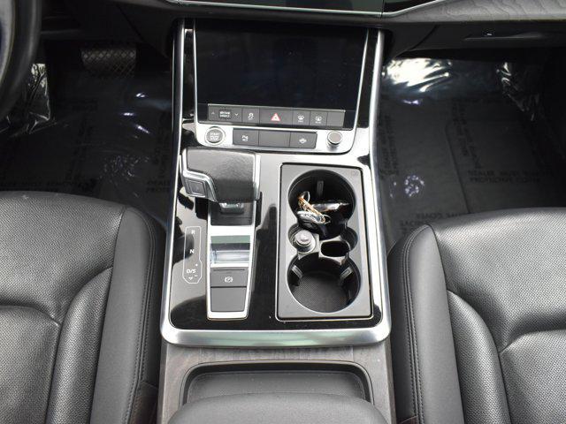 Photo of 2022 Florett Silver Metallic Audi Q7