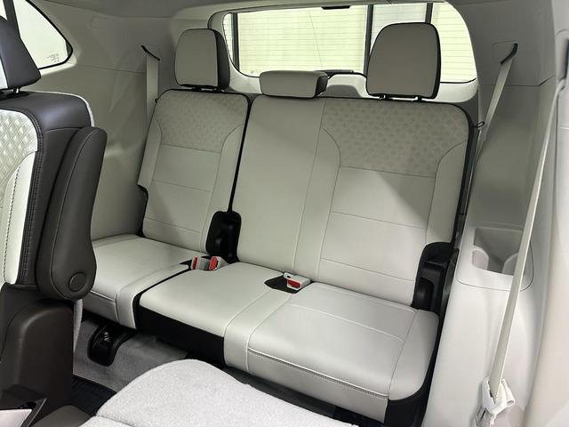 Photo of 2024 Ebony Twilight Metallic GMC Acadia