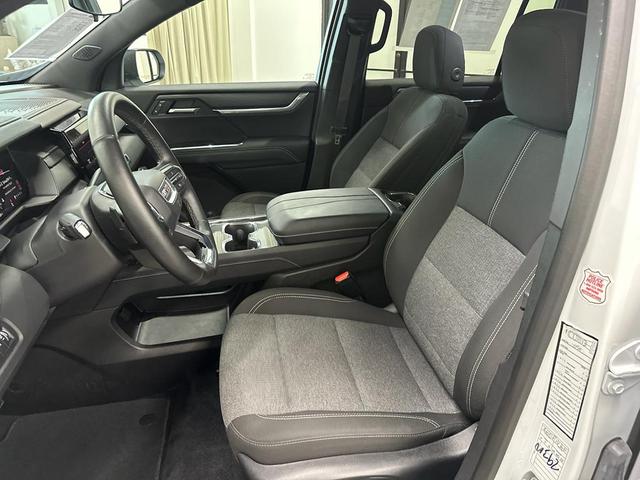 Photo of 2025 Summit White GMC Acadia