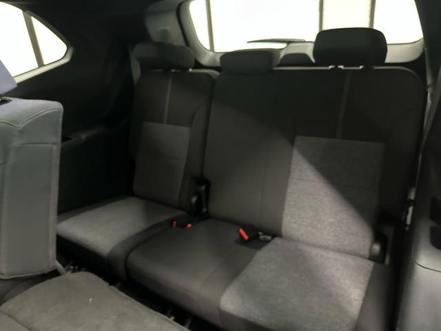 Photo of 2025 Summit White GMC Acadia