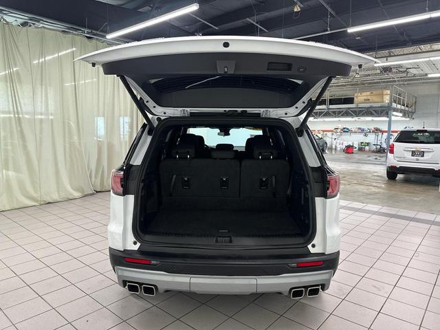 Photo of 2025 Summit White GMC Acadia