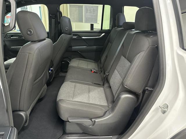 Photo of 2025 Summit White GMC Acadia