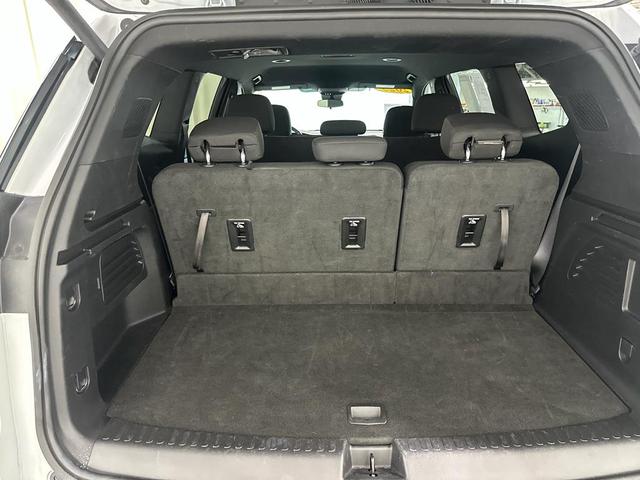 Photo of 2025 Summit White GMC Acadia