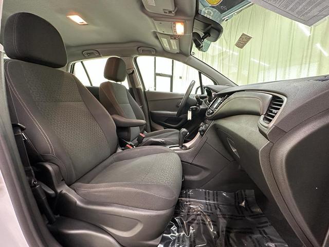 Photo of 2020 Summit White Chevrolet Trax