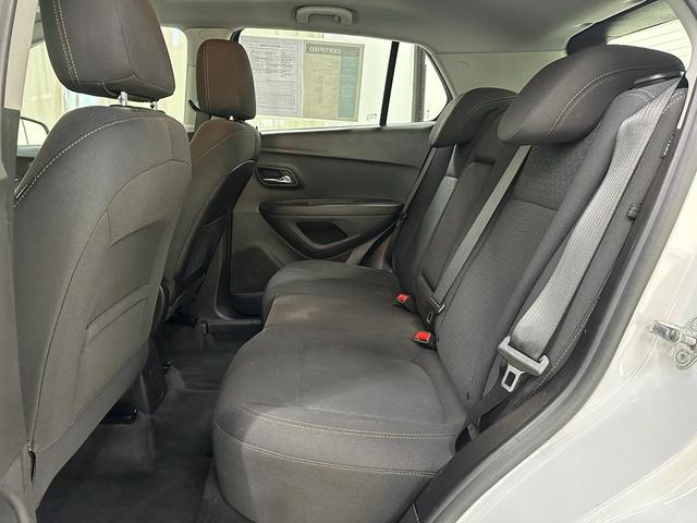 Photo of 2020 Summit White Chevrolet Trax
