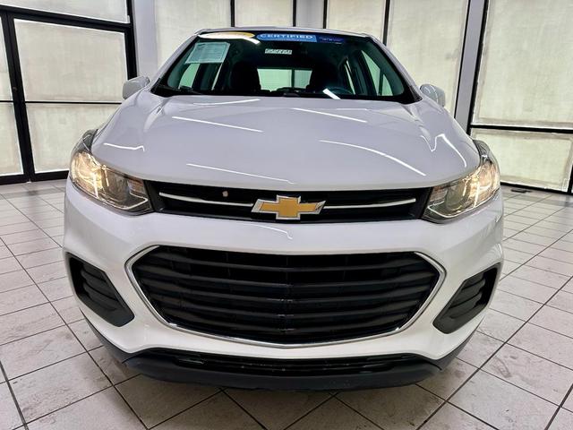 Photo of 2020 Summit White Chevrolet Trax