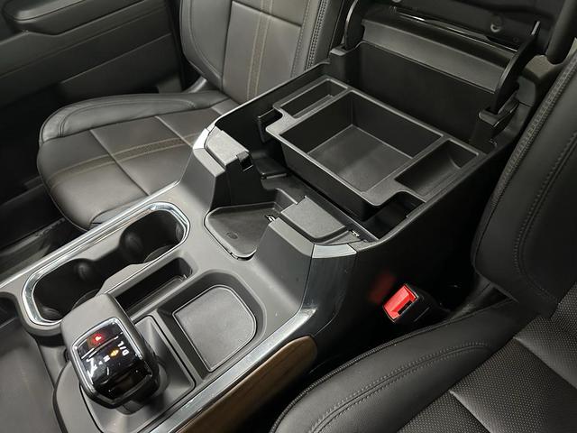 Photo of 2023 Black Chevrolet Silverado 1500