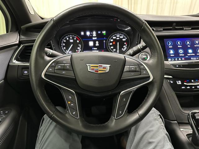 Photo of 2025 Stellar Black Metallic Cadillac XT5