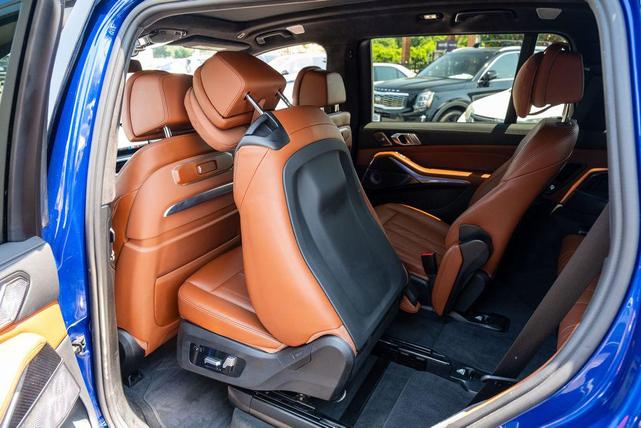 Photo of 2023 Marina Bay Blue Metallic BMW X7