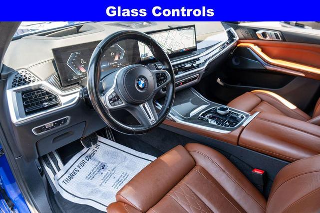 Photo of 2023 Marina Bay Blue Metallic BMW X7