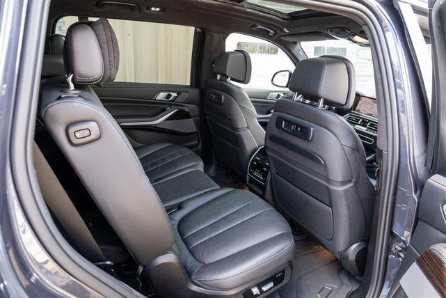 Photo of 2019 Arctic Gray Metallic BMW X7