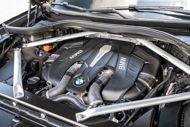 Photo of 2019 Arctic Gray Metallic BMW X7