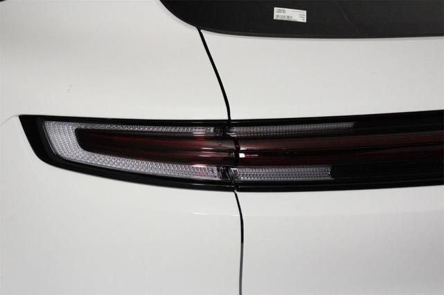 Photo of 2025 White Porsche Cayenne