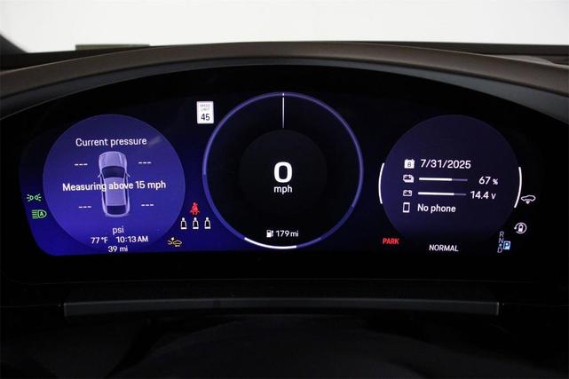 Photo of 2025 Black Porsche Macan