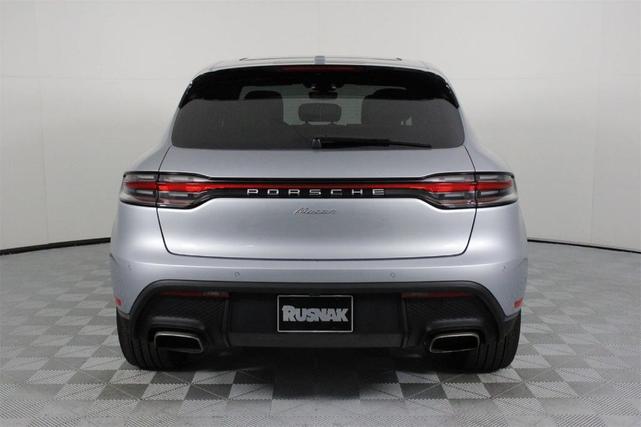 Photo of 2025 Dolomite Silver Metallic Porsche Macan