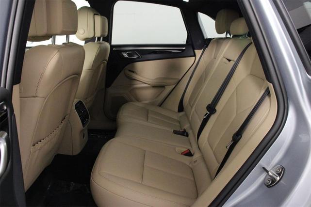 Photo of 2025 Dolomite Silver Metallic Porsche Macan