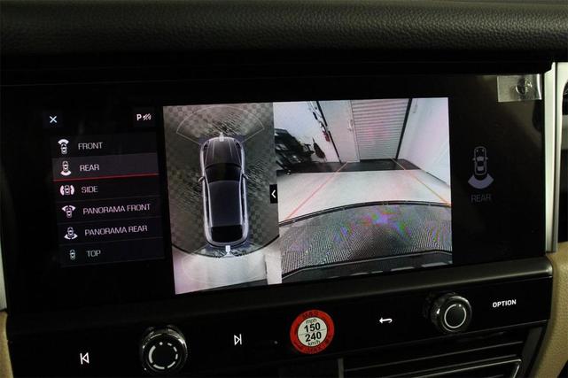 Photo of 2025 Dolomite Silver Metallic Porsche Macan