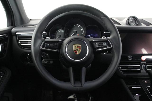 Photo of 2025 Dolomite Silver Metallic Porsche Macan