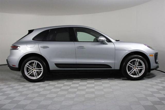 Photo of 2025 Dolomite Silver Metallic Porsche Macan